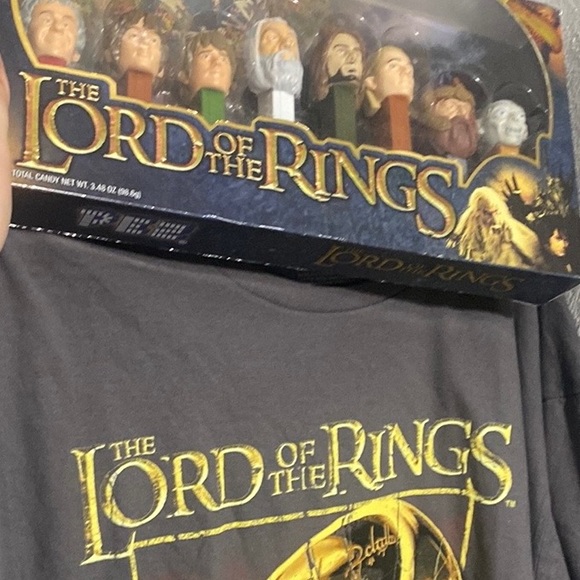 8ct NIB PEZ lord of the rings 2XL T-shirt combo - Picture 2 of 12